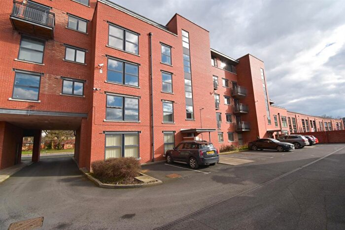 2 Bedroom Flat For Sale In Millennium House, Chester Road, Manchester, M16