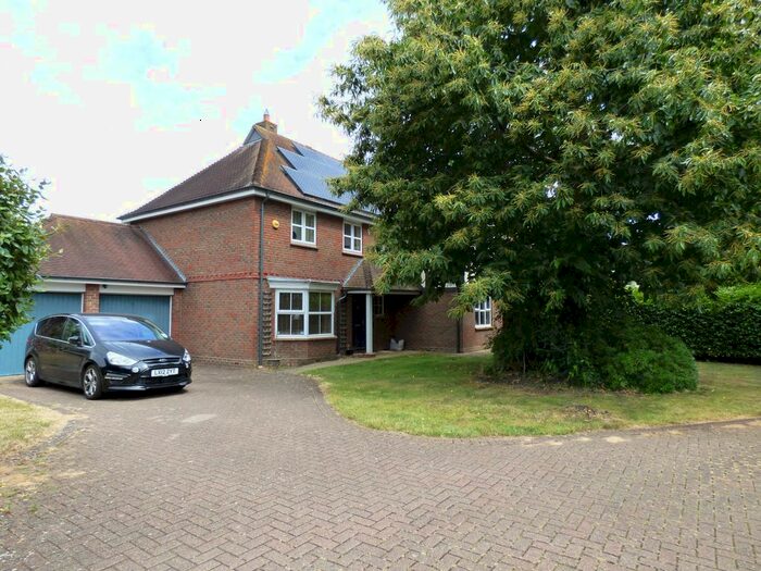 6 Bedroom Detached House To Rent In Langham Place, Highwoods, Colchester, CO4