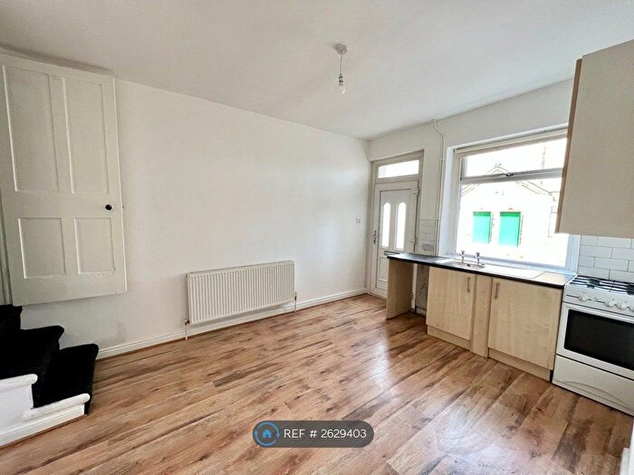 1 Bedroom Terraced House To Rent In Garden Road, Brighouse, HD6