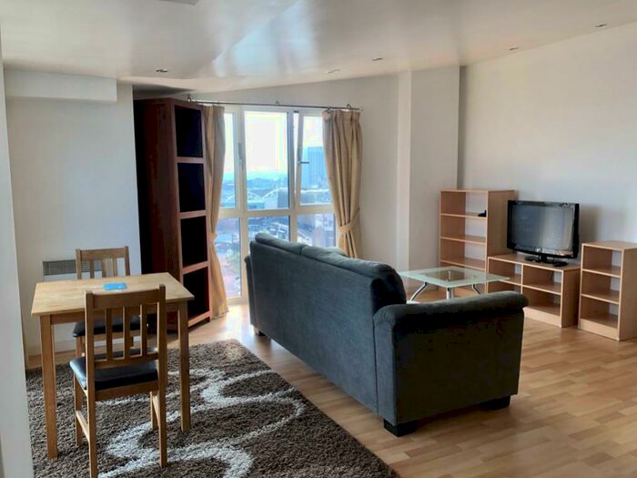 2 Bedroom Apartment To Rent In Masshouse Plaza, Birmingham, B5