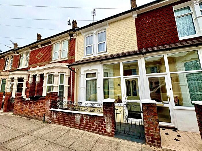 3 Bedroom Terraced House For Sale In Lynton Grove, Portsmouth, PO3
