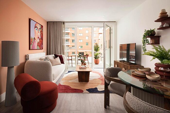 1 Bedroom Flat For Sale In Lombard Square, Nathan Way, Greenwich, SE28
