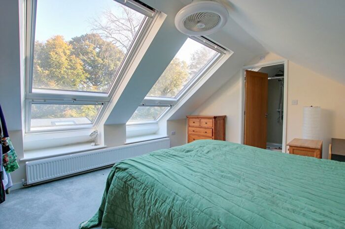 3 Bedroom Detached House For Sale In Lower Densome Wood, Woodgreen, Fordingbridge, SP6