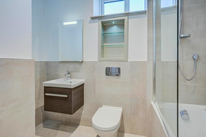1 Bedroom Flat To Rent In Imperial Drive, North Harrow, Harrow, HA2