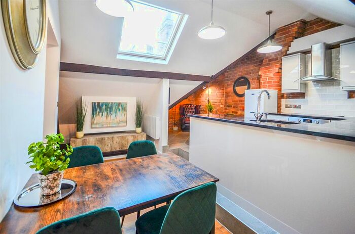 2 Bedroom Flat To Rent In Wheeler Gate, Nottingham, NG1