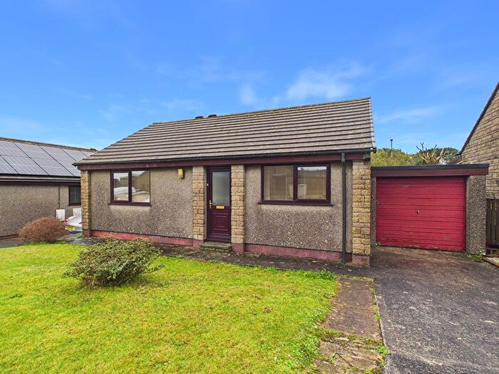 2 Bedroom Bungalow For Sale In Penlean Close, Redruth, Well Presented Detached Bungalow, TR15