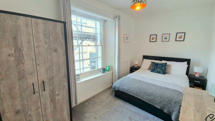 2 Bedroom Flat To Rent In Gloucester Street, Clifton Village, Bristol, BS8