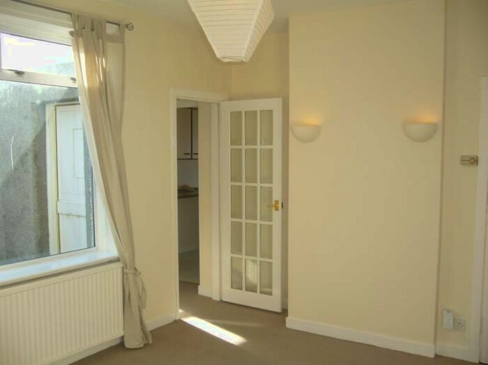 3 Bedroom Villa To Rent In Carrick Knowe Terrace, Edinburgh, EH12
