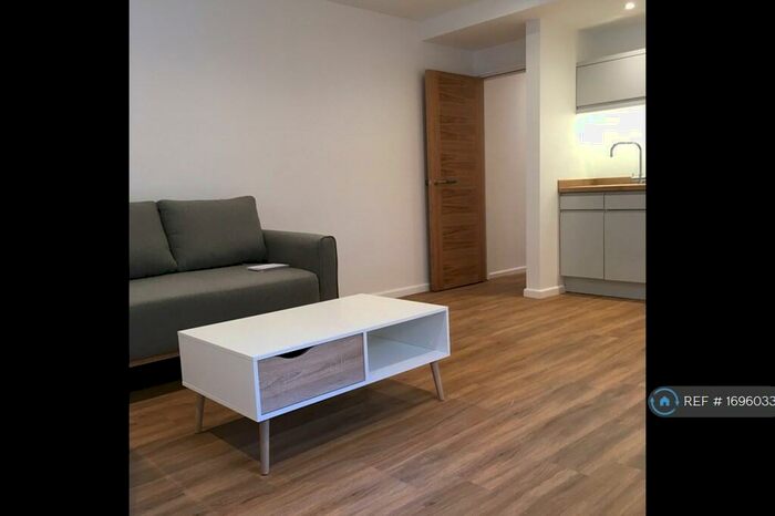 Studio To Rent In Adair House, Epsom, KT19