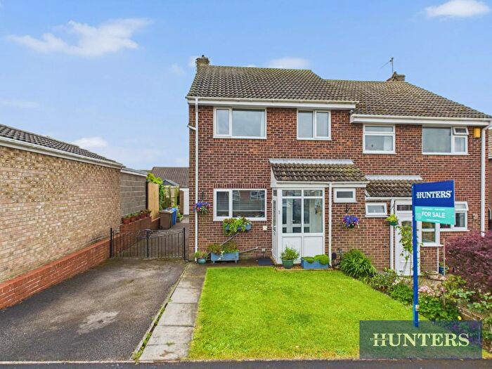 3 Bedroom Semi-Detached House For Sale In North Leas Walk, Bridlington, YO16