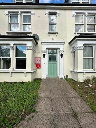 Studio To Rent In Ground Floor Flat, Lansdowne Road, London, N17