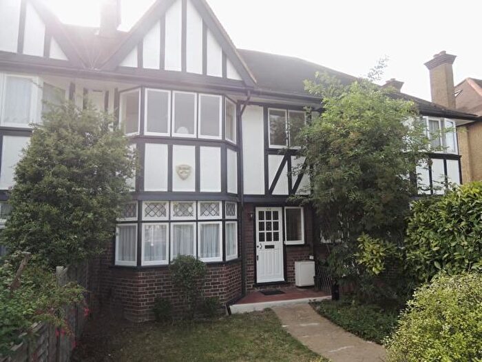 4 Bedroom Terraced House To Rent In Princes Gardens, West Acton, London, W3
