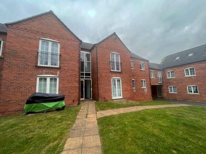 1 Bedroom Flat To Rent In The Grange, Beoley Road West, B98
