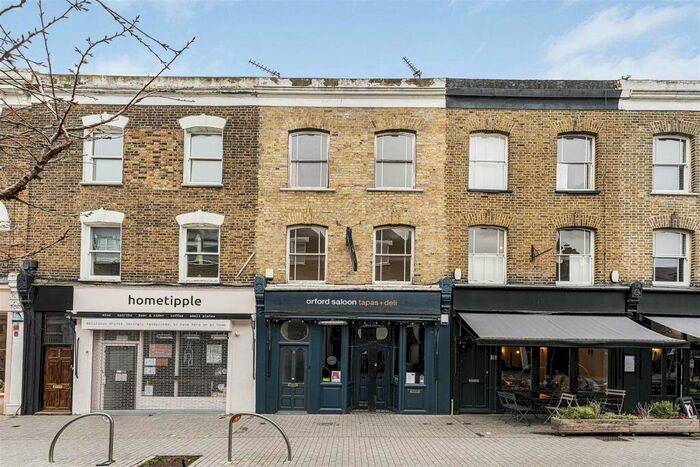 2 Bedroom Maisonette To Rent In Orford Road, Walthamstow, London, E17