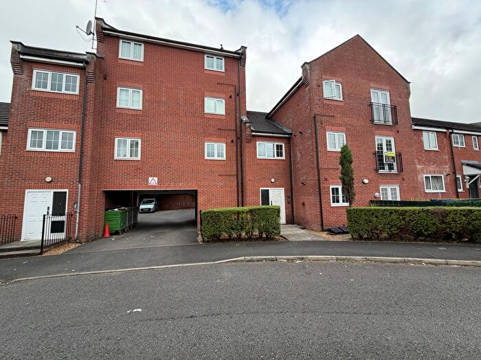 2 Bedroom Flat To Rent In Valley Mill Lane, Bury, BL9