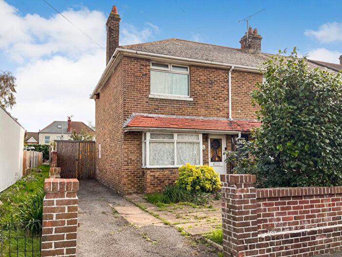 2 Bedroom Terraced House For Sale In St Andrews Road, Worthing, BN13