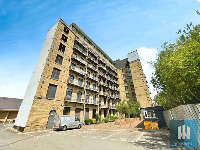 2 Bedroom Flat To Rent In Millroyd Mill, Huddersfield Road, Brighouse, West Yorkshire, HD6
