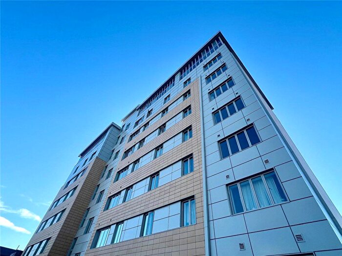 2 Bedroom Flat To Rent In Drayton Green Road, Ealing, W13