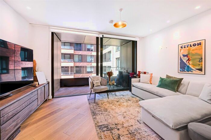 2 Bedroom Flat To Rent In Television Centre, Wood Lane, White City, London, W12