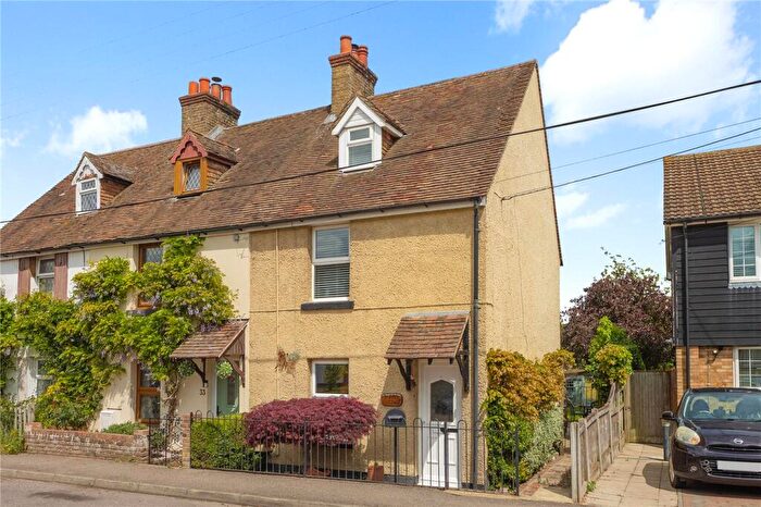 3 Bedroom End Of Terrace House For Sale In Shalmsford Street, Chartham, Canterbury, Kent, CT4