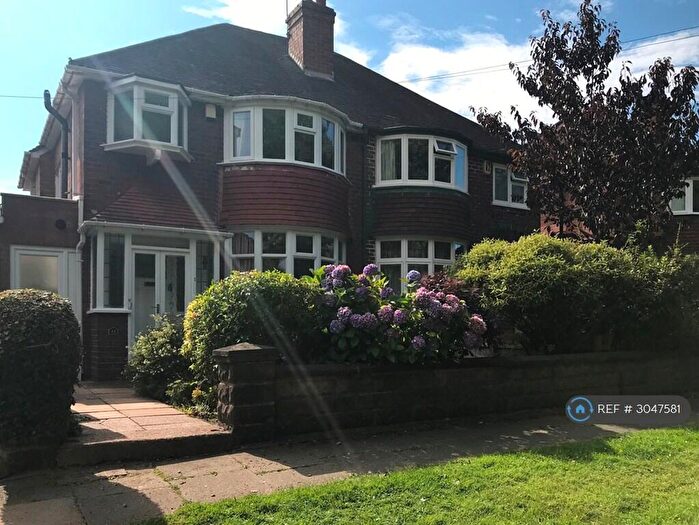 3 Bedroom Semi Detached House To Rent In Queens Park Road, Birmingham, B32