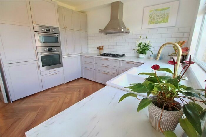 3 Bedroom Terraced House For Sale In King Street, Tiverton, Devon, EX16