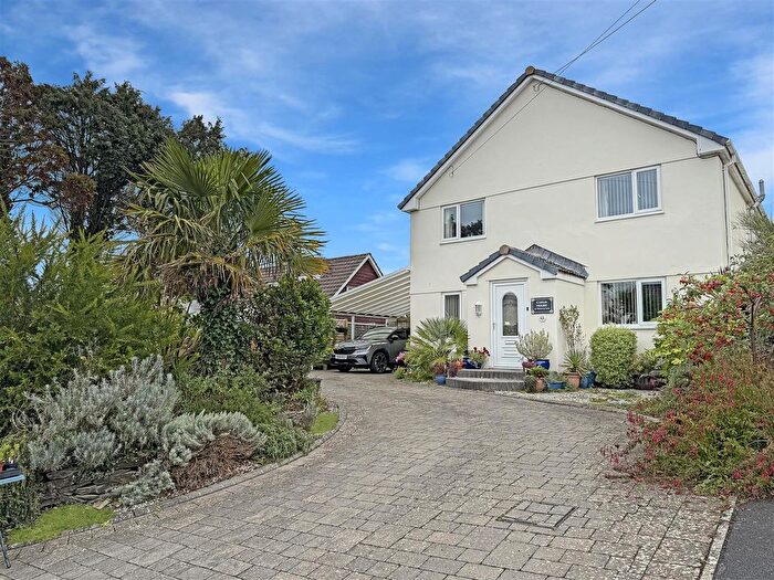 4 Bedroom Detached House For Sale In Pottery Lane, Yelland, Barnstaple, EX31
