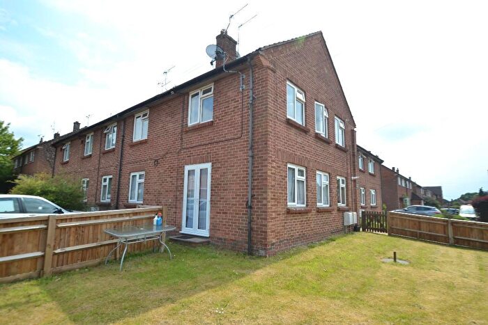 1 Bedroom Ground Maisonette For Sale In Church Fields, GU35