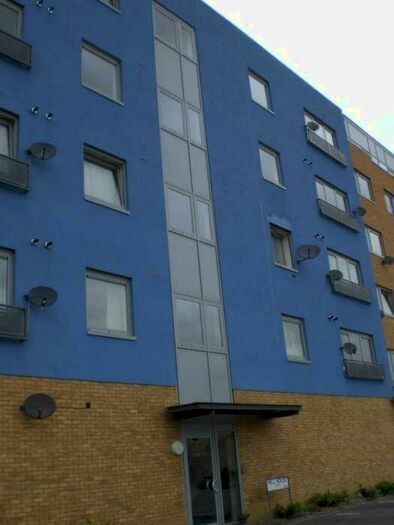 1 Bedroom Apartment To Rent In Hill House, Defence Close, West Thamesmead, SE28