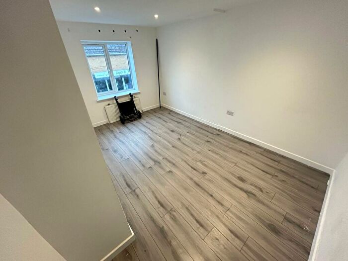 1 Bedroom Flat To Rent In Whitsed Street, Eastfield, Peterborough, PE1