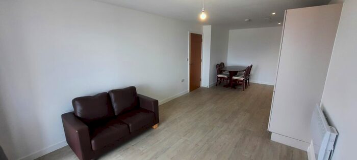 2 Bedroom Flat To Rent In Furness Quay, Salford, M50