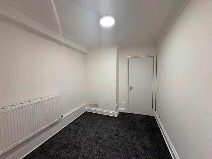 1 Bedroom Flat To Rent In Camberwell Road, London, SE5