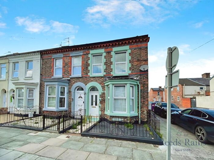 3 Bedroom End Of Terrace House For Sale In Isaac Street, Liverpool, Merseyside, L8