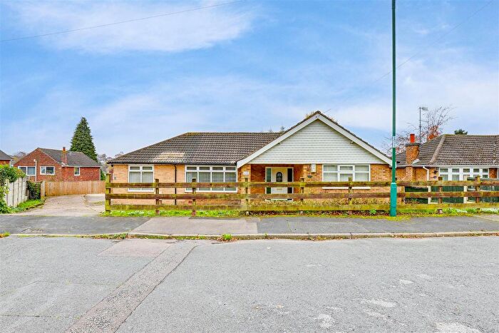 3 Bedroom Detached Bungalow To Rent In Ardleigh Close, Rise Park, Nottingham, NG5