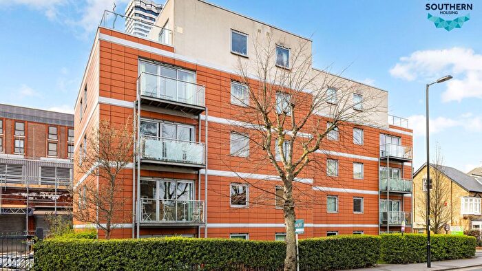 2 Bedroom Flat For Sale In Longitude Apartments, Addiscombe Grove, Croydon, CR0