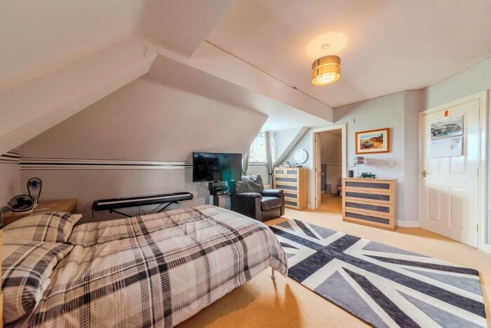 5 Bedroom Detached House For Sale In Riverview, Long Bennington, Newark, NG23