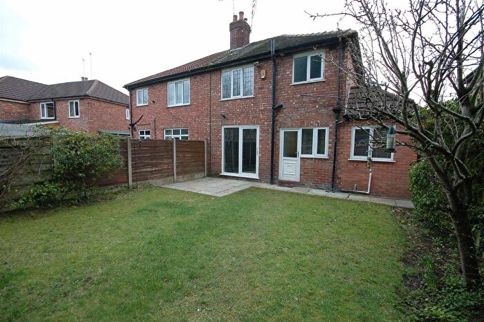 3 Bedroom Property To Rent In Moor Park Road, East Didsbury, Manchester, M20