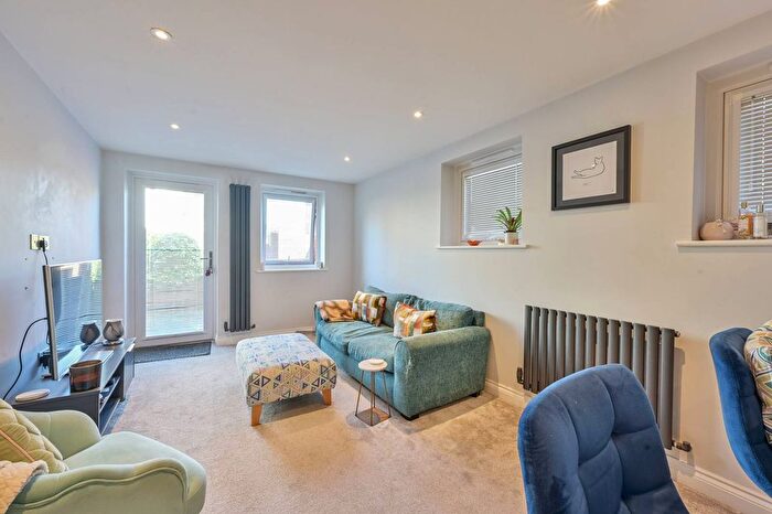 1 Bedroom Flat To Rent In Cambalt Road, Putney, London, SW15