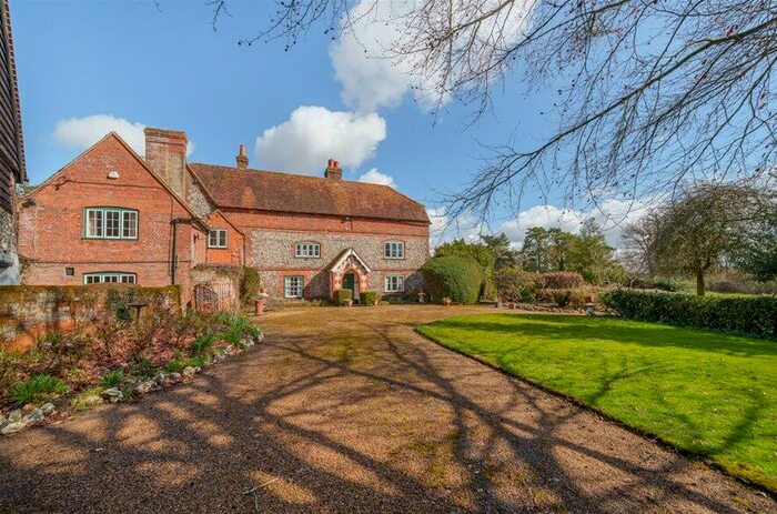 Detached House For Sale In Widmere Lane, Marlow, SL7