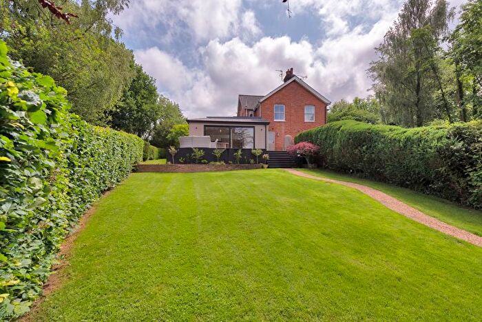 4 Bedroom Semi-Detached House For Sale In Cryals Road, Matfield, TN12