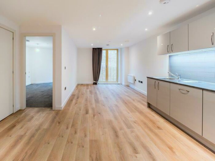 1 Bedroom Apartment To Rent In Flat :: The Quarters, M1