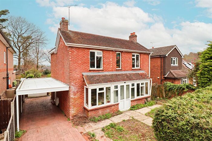 4 Bedroom Detached House For Sale In Florence Road, Fleet, GU52