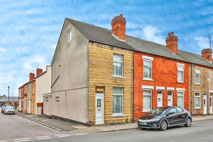2 Bedroom End Of Terrace House For Sale In Victoria Street, Hucknall, Nottingham, NG15