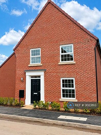 4 Bedroom Detached House To Rent In Graves Road, Norwich, NR13