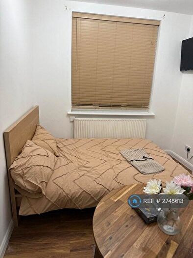 Studio To Rent In East Lane, Wembley, HA0
