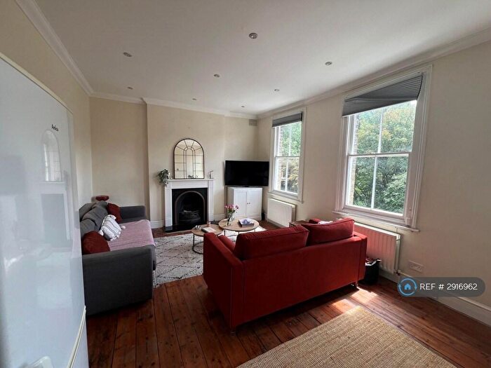 1 Bedroom Flat To Rent In Blackheath Grove, London, SE3