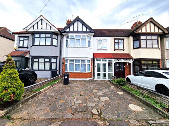 4 Bedroom Terraced House To Rent In Spearpoint Gardens, Aldborough Road North, Ilford, IG2