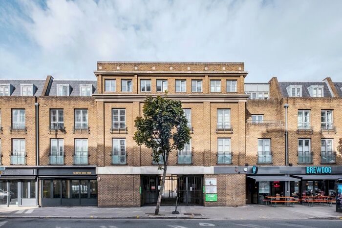 2 Bedroom Flat To Rent In Essex Road, London, N1