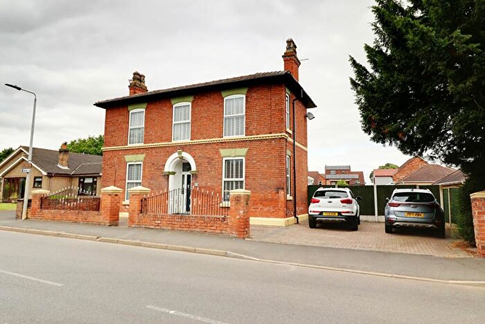 4 Bedroom Detached House For Sale In High Street, Owston Ferry, DN9