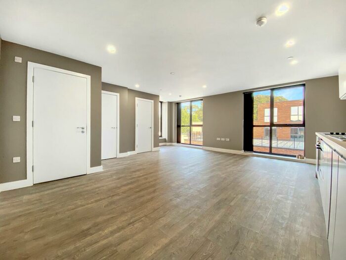 2 Bedroom Apartment To Rent In Northgate House, Stonegate Road, LS6